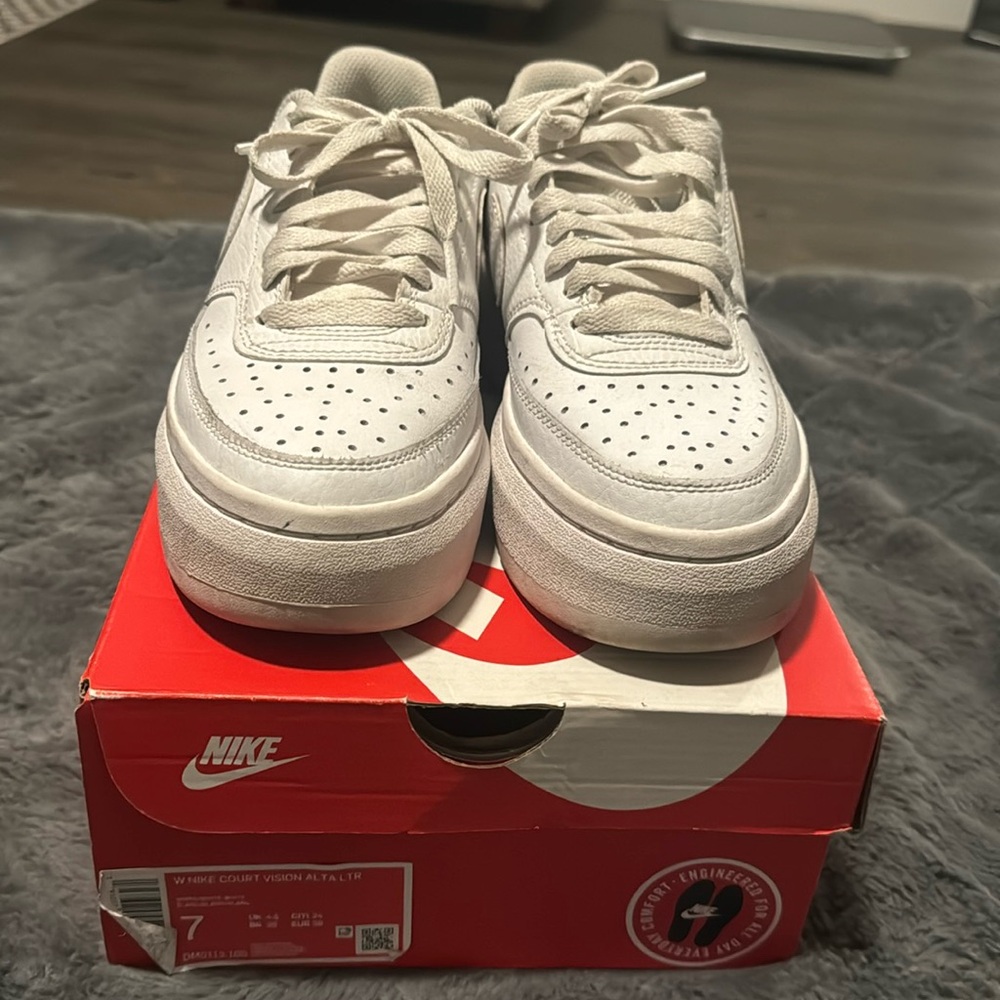 Nike Court Alta Women’s shoes
